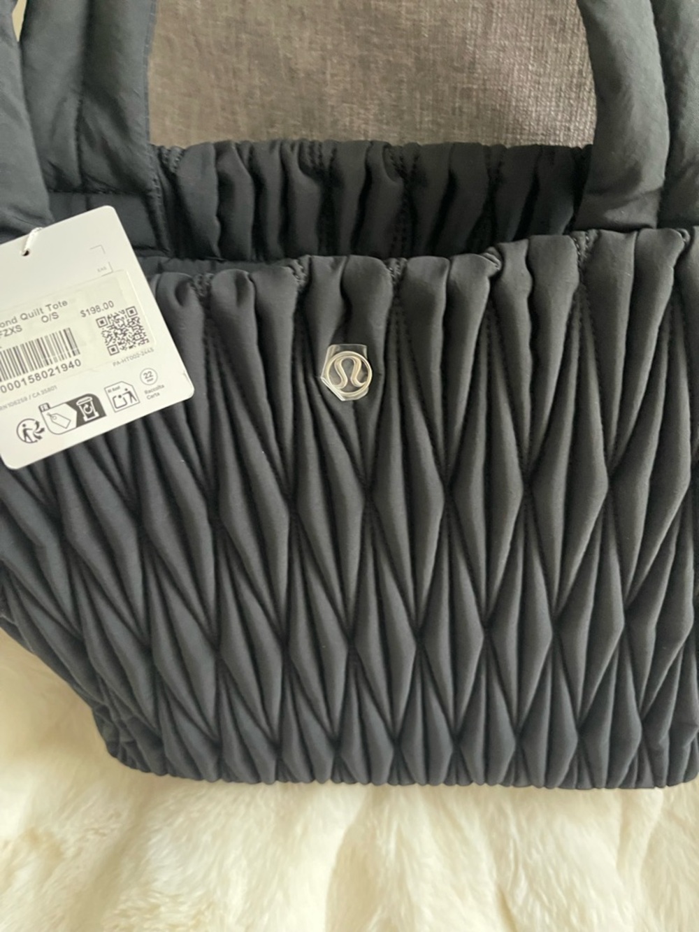lululemon Black Diamond Quilted Tote Bag 14 L NWT women’s - Picture 5 of 16